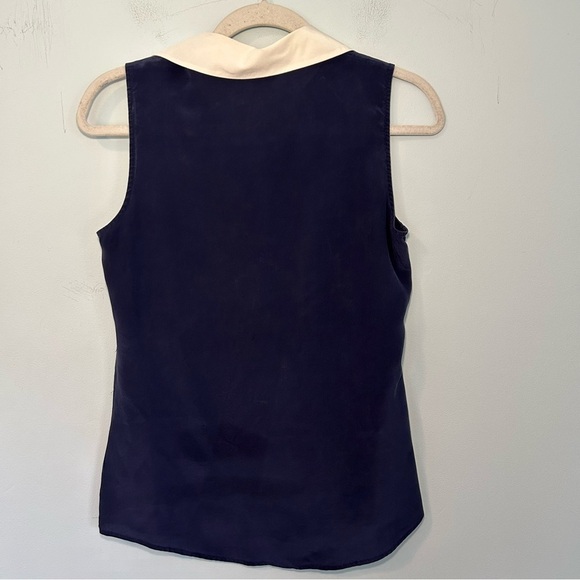 Lilly Pulitzer Andria Navy Blue 110% Silk Button Up Sleeveless Blouse Size Small - Picture 5 of 11
